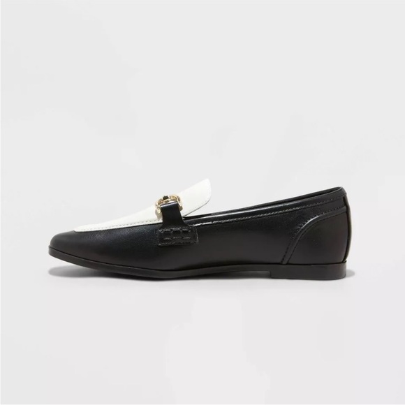 A New Day Women's Faux Leather Slip On Loafer Flats Almond Toe Memory Foam 12m - Picture 2 of 4